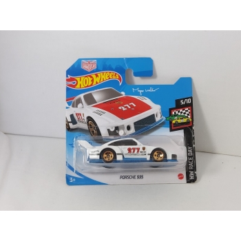 Hot Wheels 1:64 Porsche 935 #277 white